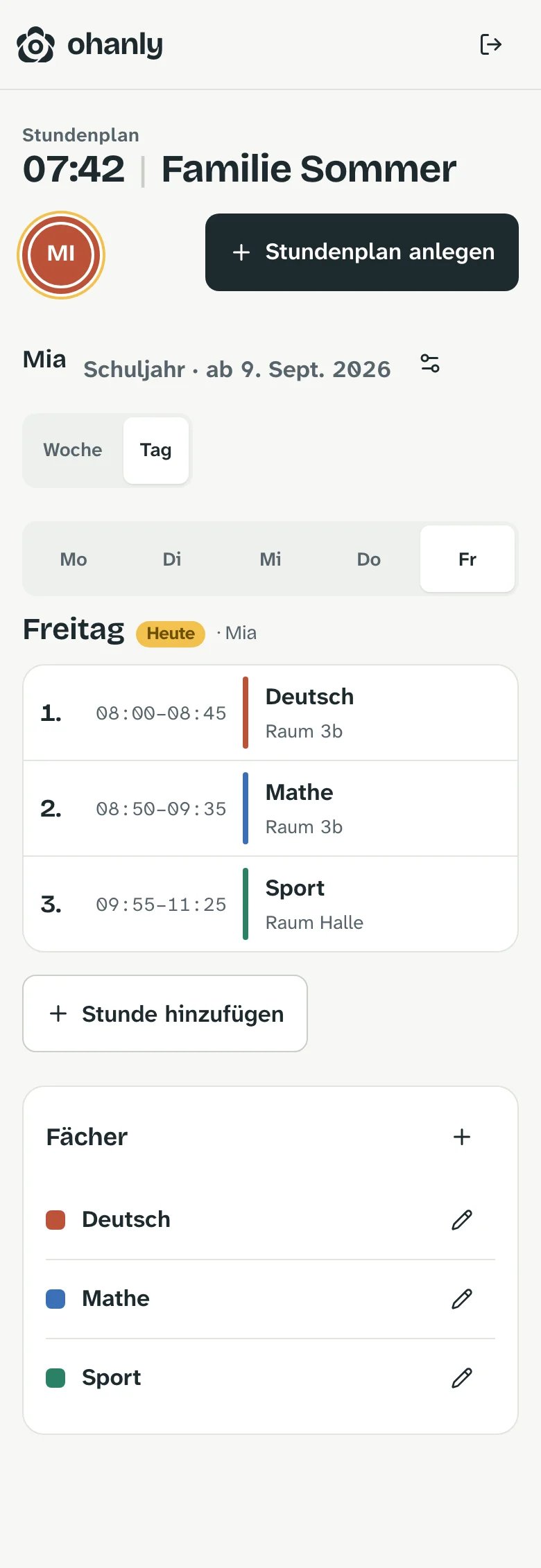 Mias Stundenplan für Dienstag: Deutsch, Mathe und Sport mit Zeiten und Räumen